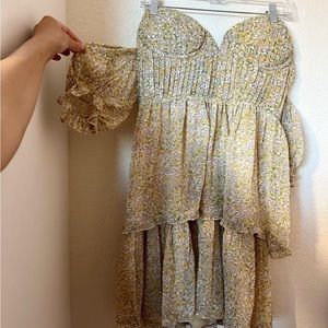 Off the shoulder sleeve dress